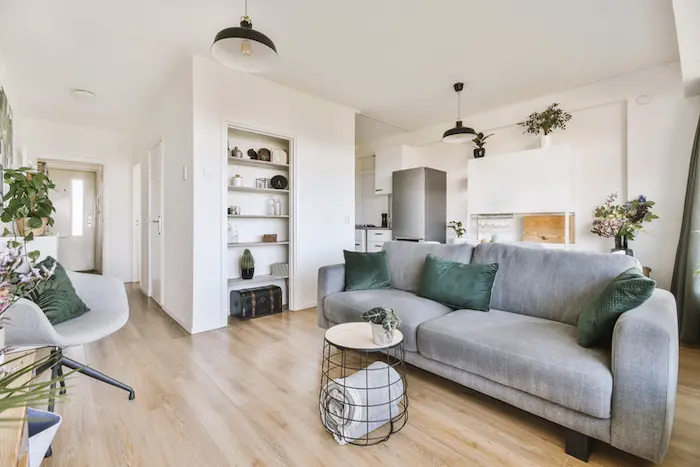 Image d'un logement étudiant éligible APL en 2025, un intérieur moderne et meublé, idéal pour les étudiants