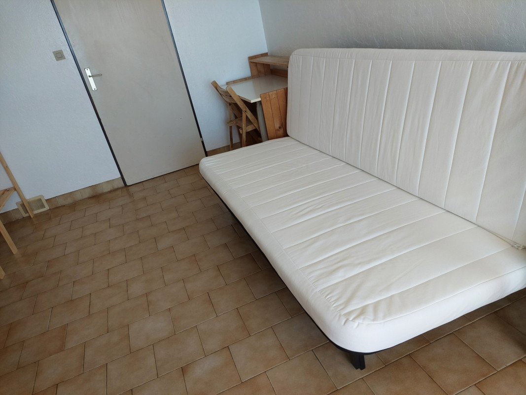 Image d'un location - studio cabine = 2 pièces vue mer etudiant cautionne 30m² parking gratuit à 590€ à mauguio (34130)