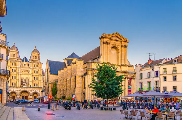 Vue sur la ville de Dijon, une zone idéale pour louer un logement dans une résidence étudiante à Dijon