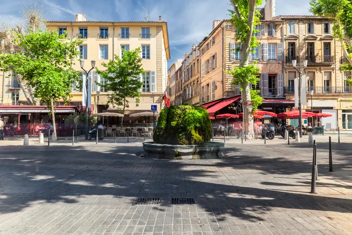 Photo de la ville d'Aix, avec vue sur un logement étudiant Aix-en-Provence